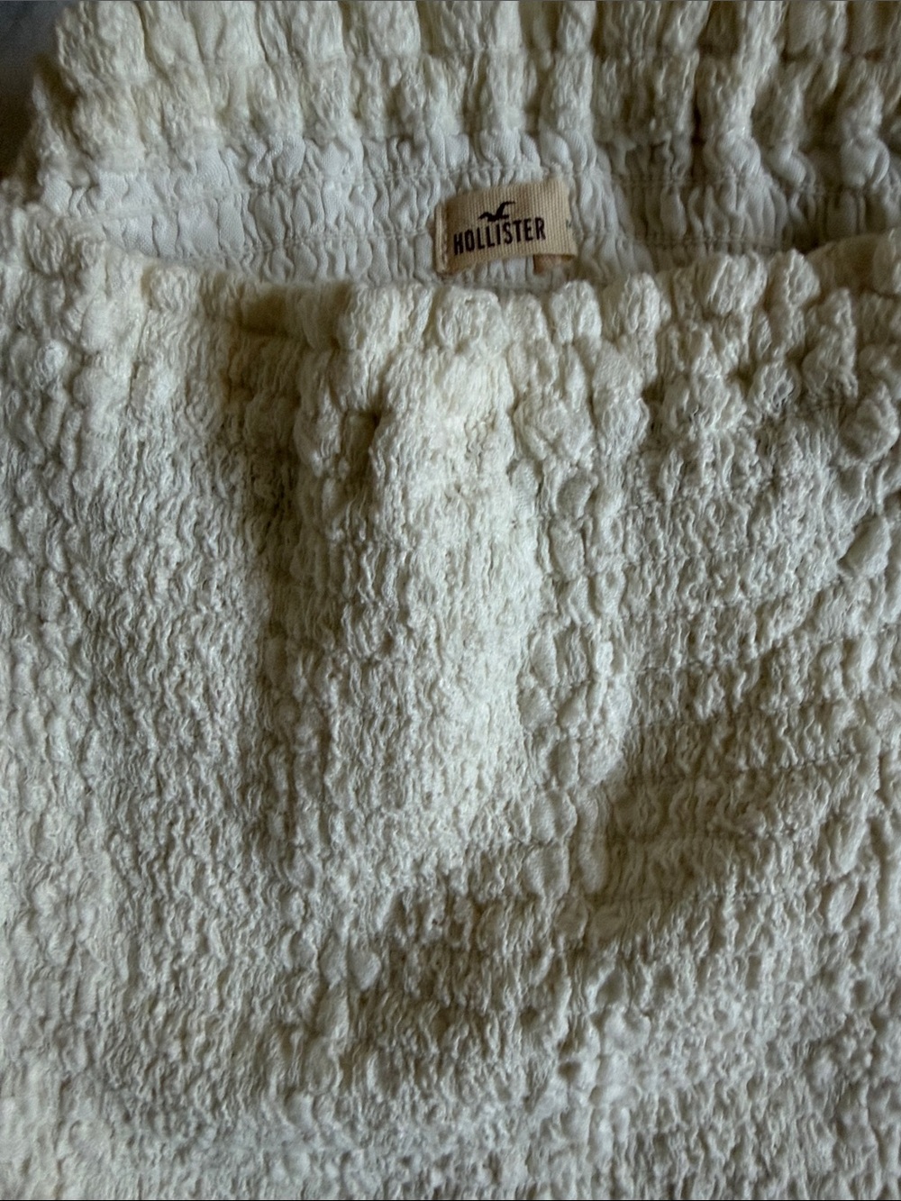 White smocked and lace romper - Picture 2 of 5